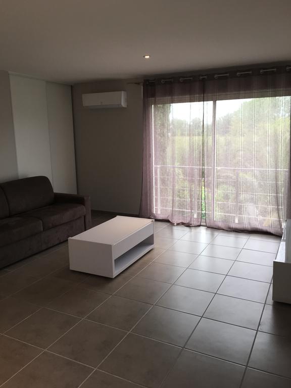 Guest house Appart'hotel Et Essentiel Spa Arles